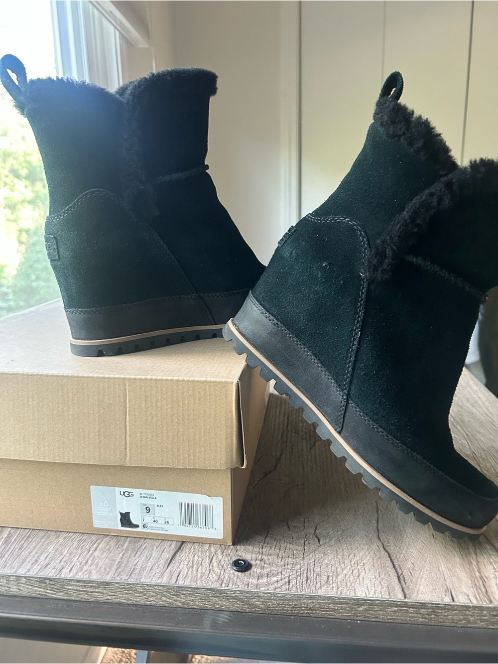 UGG Mavella Black Suede Shearling Wedge Ankle Boot.  Sz 9.